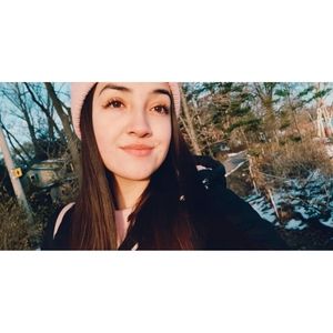 Meet your Posher, Paula